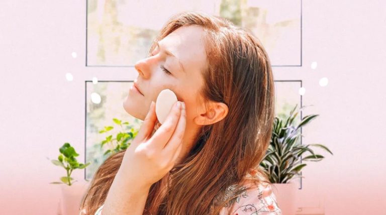 How to moisturize skin to keep it healthy