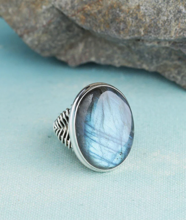Things To Know Before Buying Labradorite Jewelry